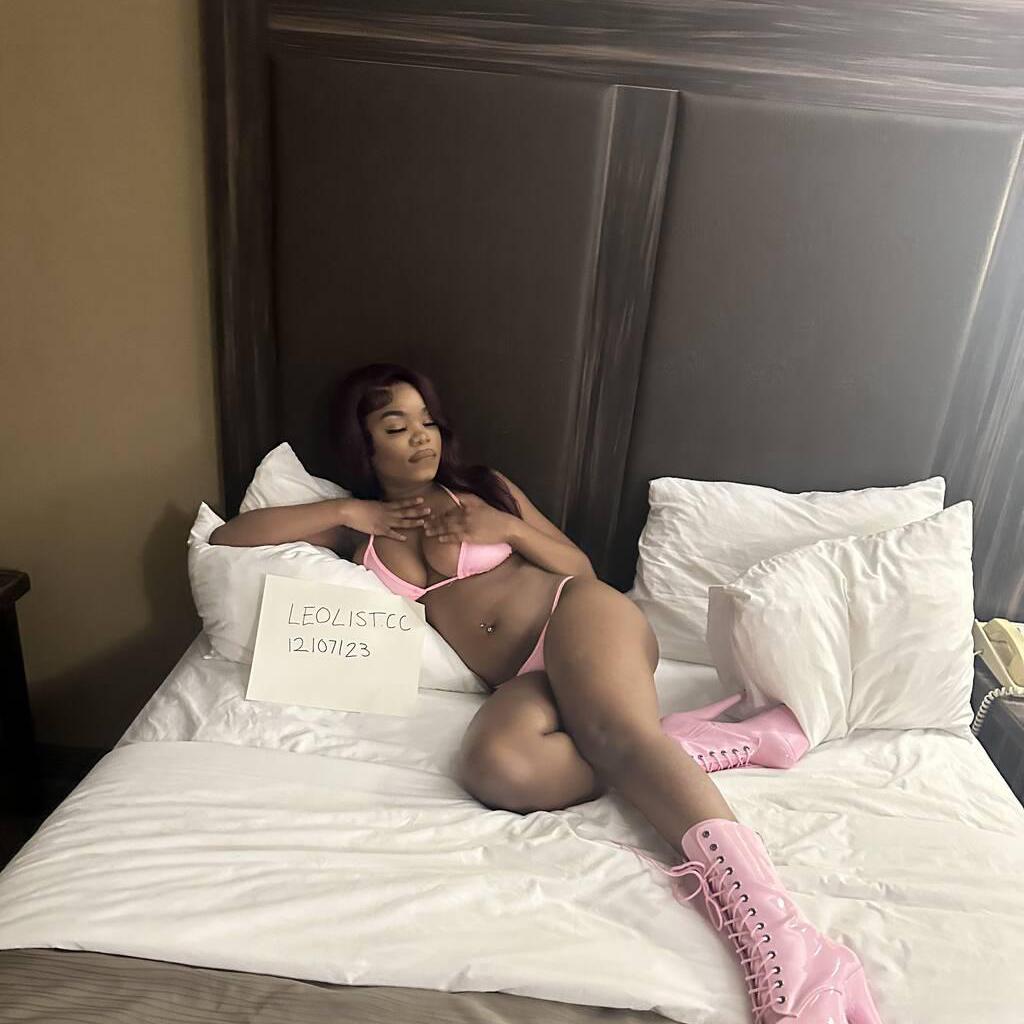 
                        Ariel
                     is Female Escorts. | Hamilton | Ontario | Canada | canadapleasure.com 