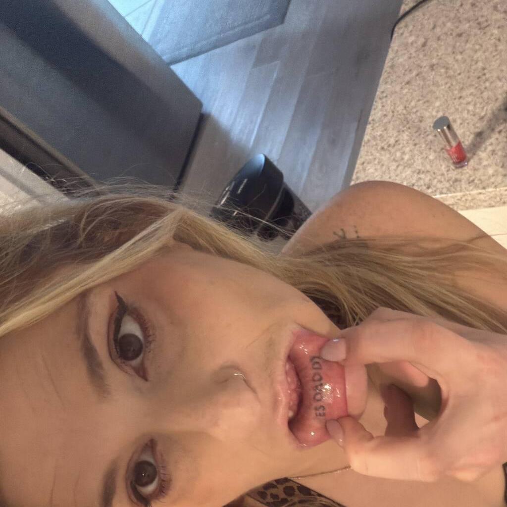 
                        Sparkles
                     is Female Escorts. | belleville | Ontario | Canada | canadapleasure.com 