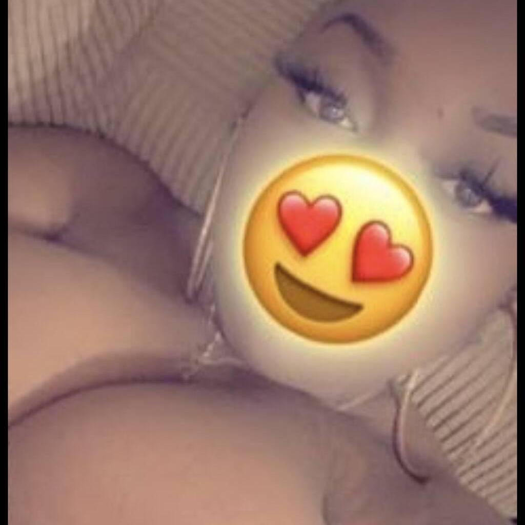
                        malaika
                     is Female Escorts. | Owen Sound | Ontario | Canada | canadapleasure.com 