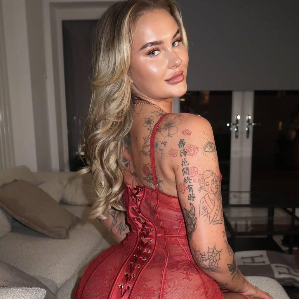 
                        Lory
                     is Female Escorts. | Sherbrooke | Quebec | Canada | canadapleasure.com 