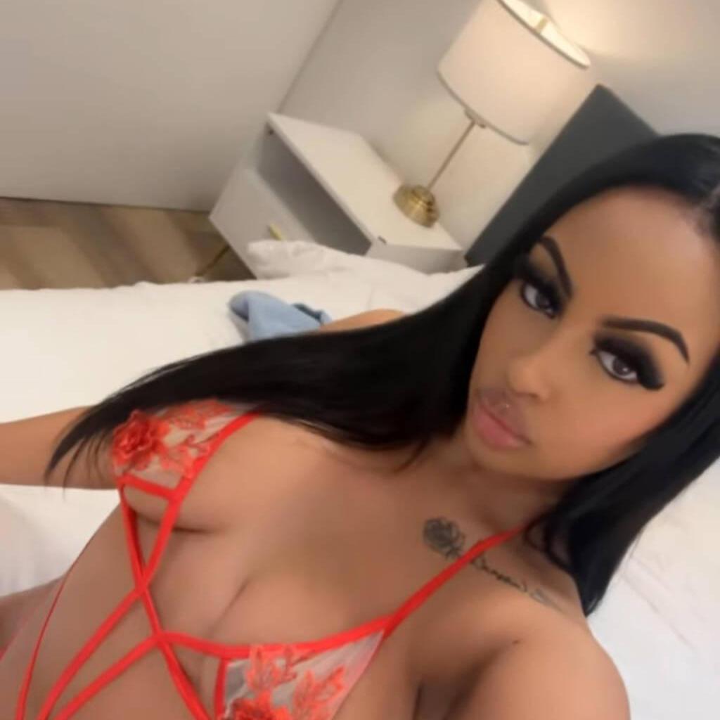 
                        Diamond
                     is Female Escorts. | Kingston | Ontario | Canada | canadapleasure.com 