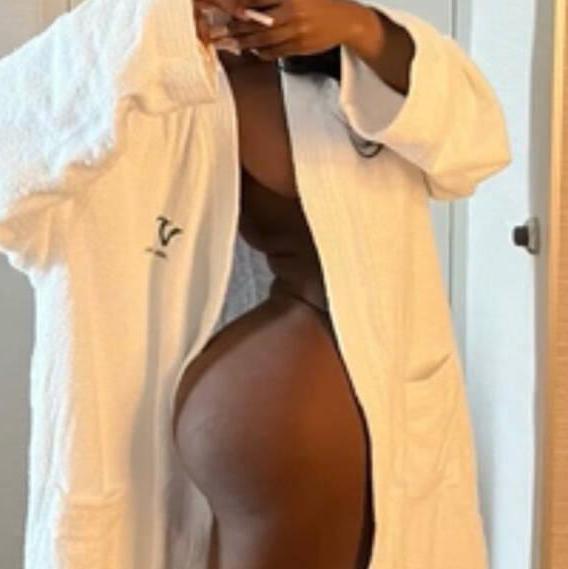 
                        Dior
                     is Female Escorts. | Thunder Bay | Ontario | Canada | canadapleasure.com 