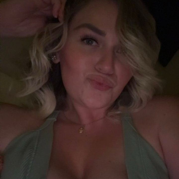 Becca Stuhre is Female Escorts. | Montreal | Quebec | Canada | canadapleasure.com 