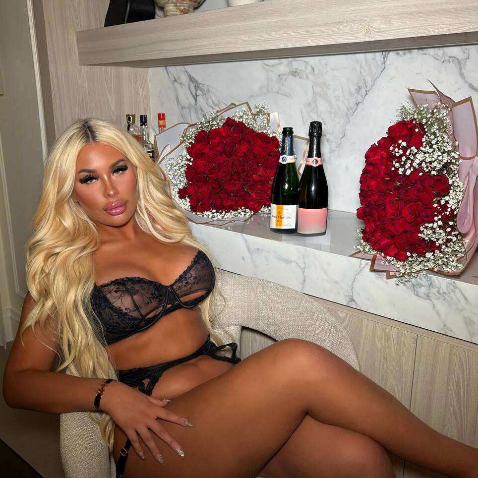 
                        Barbie Rose
                     is Female Escorts. | Toronto | Ontario | Canada | canadapleasure.com 