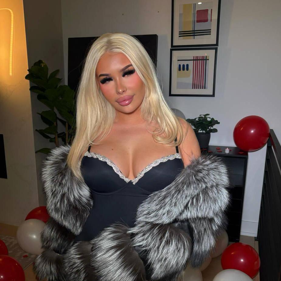 
                        Barbie Rose
                     is Female Escorts. | Toronto | Ontario | Canada | canadapleasure.com 