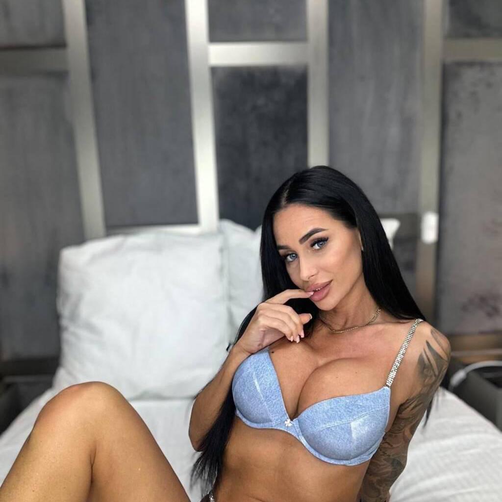 
                        Rebecca
                     is Female Escorts. | Vancouver | British Columbia | Canada | canadapleasure.com 