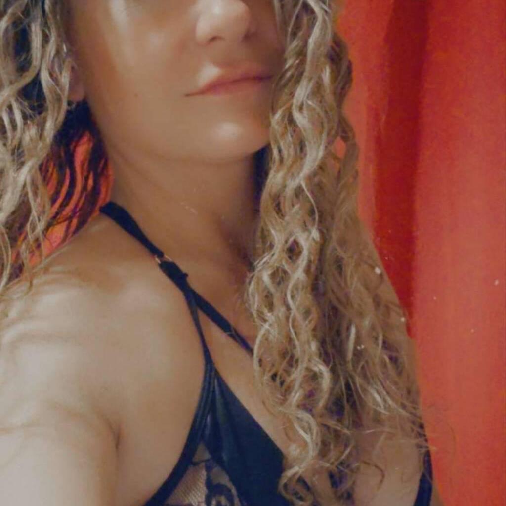 
                        Sunshine
                     is Female Escorts. | Montreal | Quebec | Canada | canadapleasure.com 