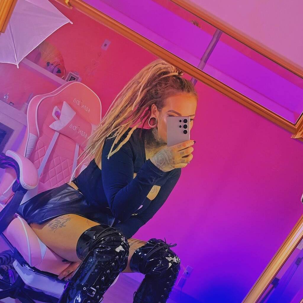 
                        Blake addison
                     is Female Escorts. | Grande Prairie | Alberta | Canada | canadapleasure.com 