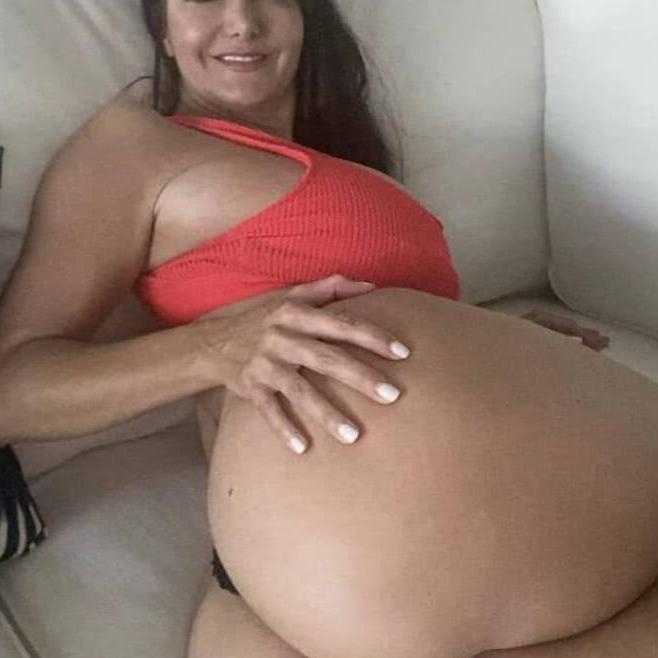 
                        Luna
                     is Female Escorts. | Red Deer | Alberta | Canada | canadapleasure.com 