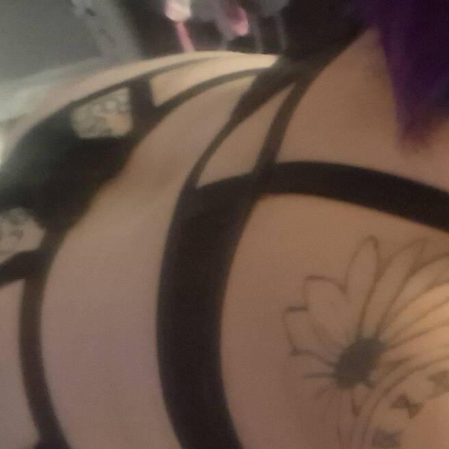 
                        Saralynn 6-5-5-9-7-3-6
                     is Female Escorts. | Moncton | New Brunswick | Canada | canadapleasure.com 