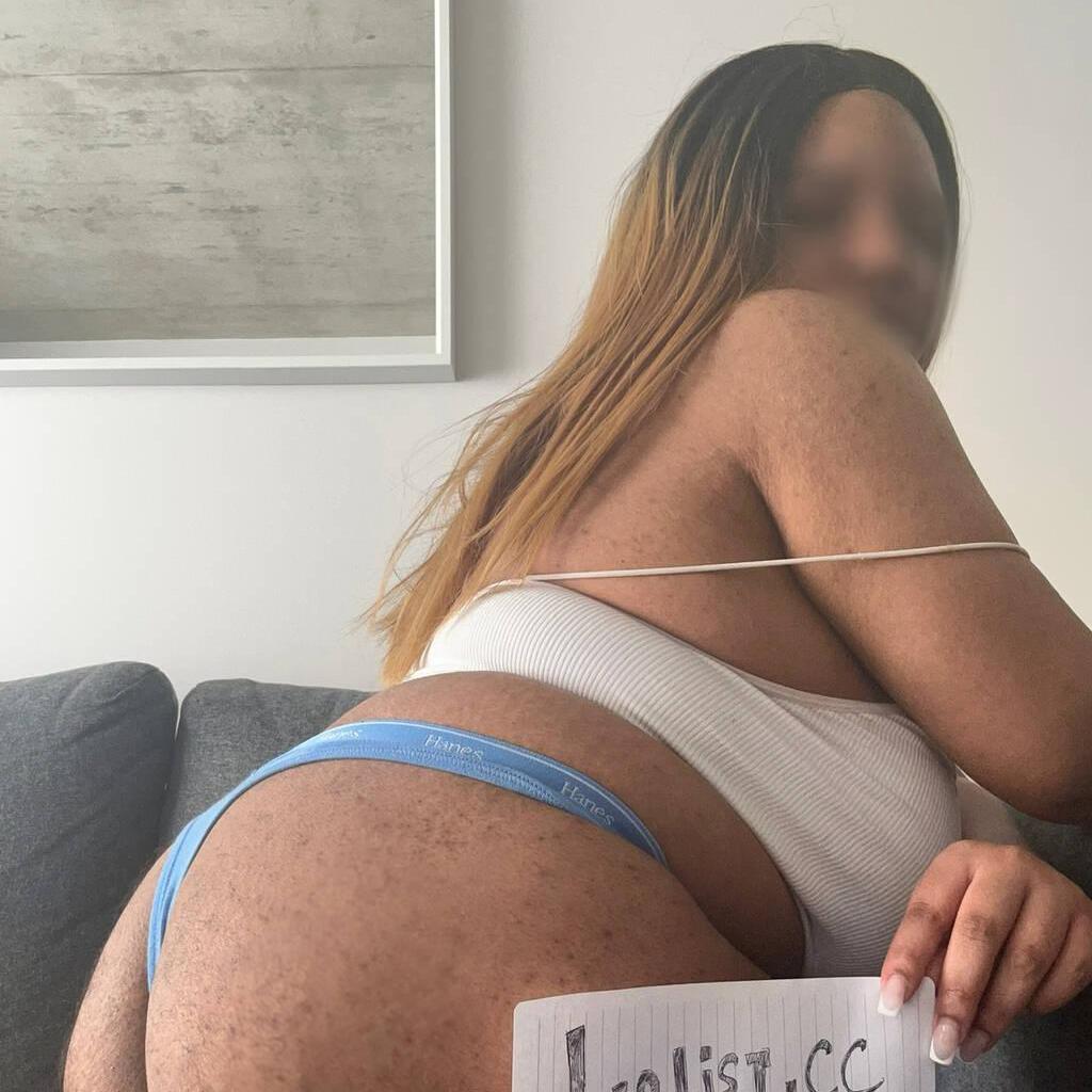 
                        Bella
                     is Female Escorts. | Hamilton | Ontario | Canada | canadapleasure.com 