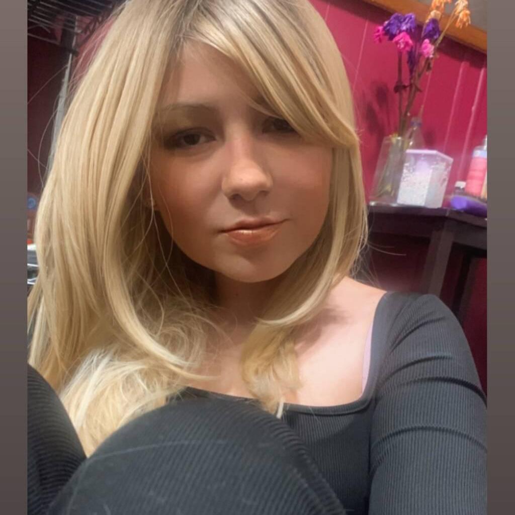 
                        Phoenix
                     is Female Escorts. | Kelowna | British Columbia | Canada | canadapleasure.com 