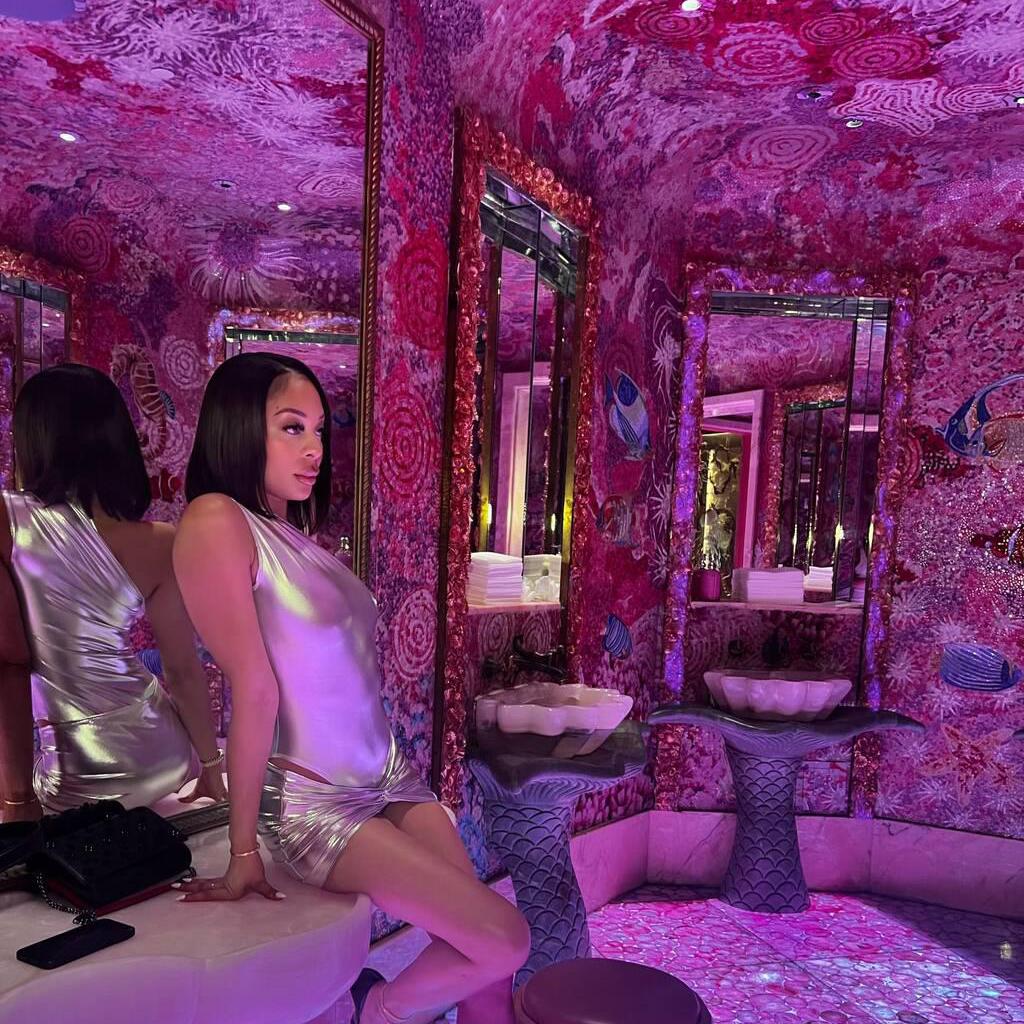 
                        Jaysie
                     is Female Escorts. | Toronto | Ontario | Canada | canadapleasure.com 