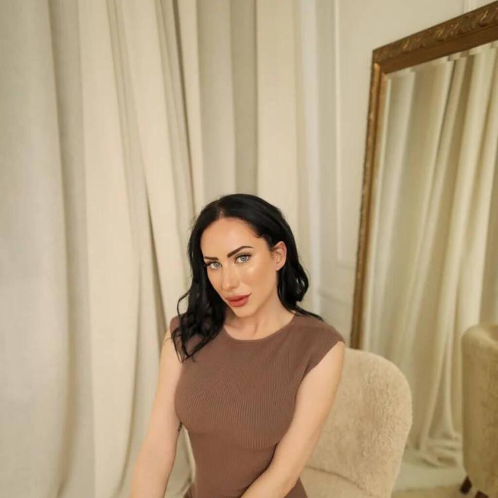 
                        Naomi
                     is Female Escorts. | Chatham | Ontario | Canada | canadapleasure.com 