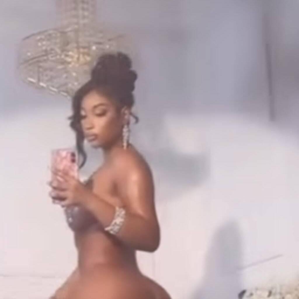 
                        Money
                     is Female Escorts. | Ft Mcmurray | Alberta | Canada | canadapleasure.com 