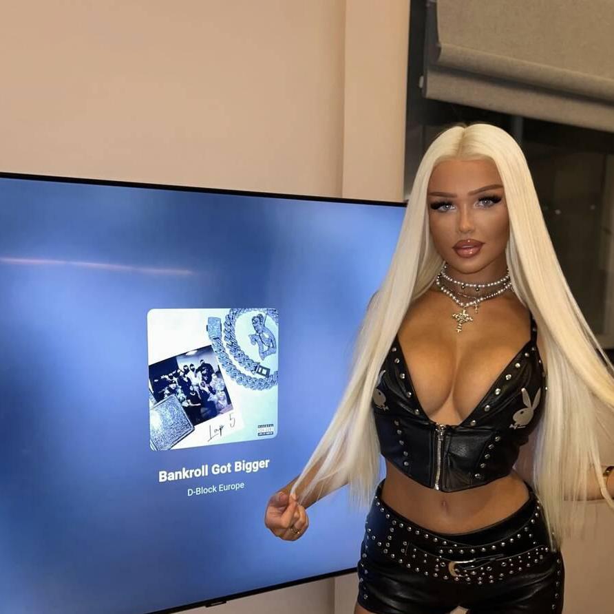 
                        Lily
                     is Female Escorts. | Toronto | Ontario | Canada | canadapleasure.com 