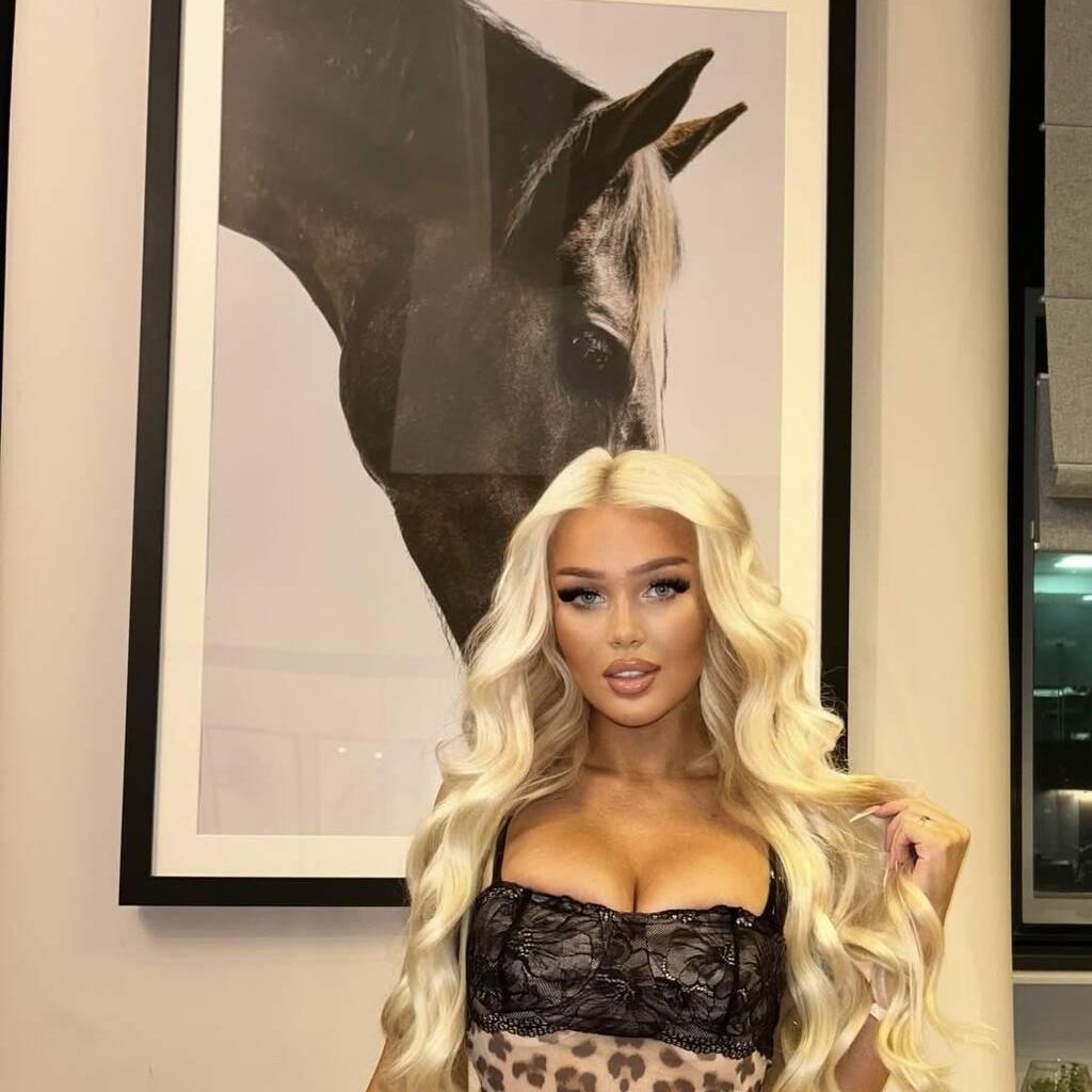 
                        Lily
                     is Female Escorts. | Toronto | Ontario | Canada | canadapleasure.com 