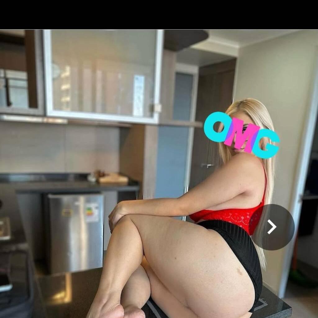 
                        Karol
                     is Female Escorts. | Montreal | Quebec | Canada | canadapleasure.com 