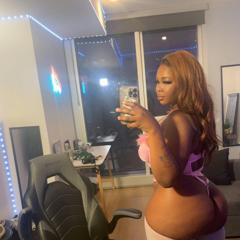 
                        Abigail Thompson
                     is Female Escorts. | Quebec City | Quebec | Canada | canadapleasure.com 