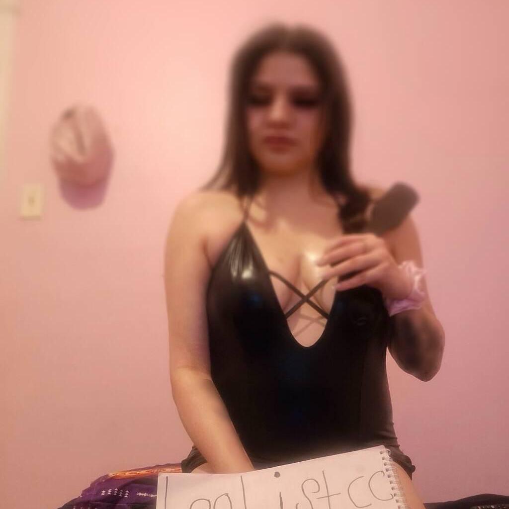 
                        Ivy
                     is Female Escorts. | Kelowna | British Columbia | Canada | canadapleasure.com 