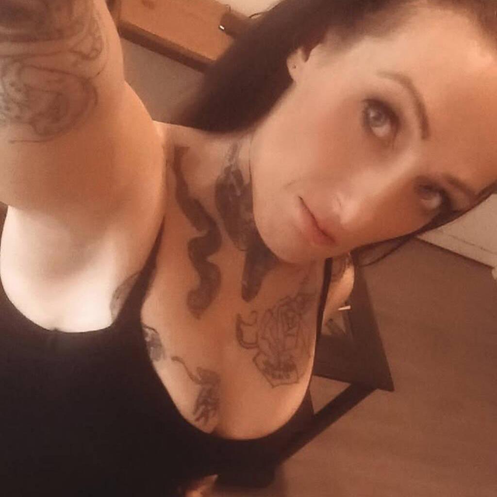 
                        Mistress Bobbi
                     is Female Escorts. | Hamilton | Ontario | Canada | canadapleasure.com 