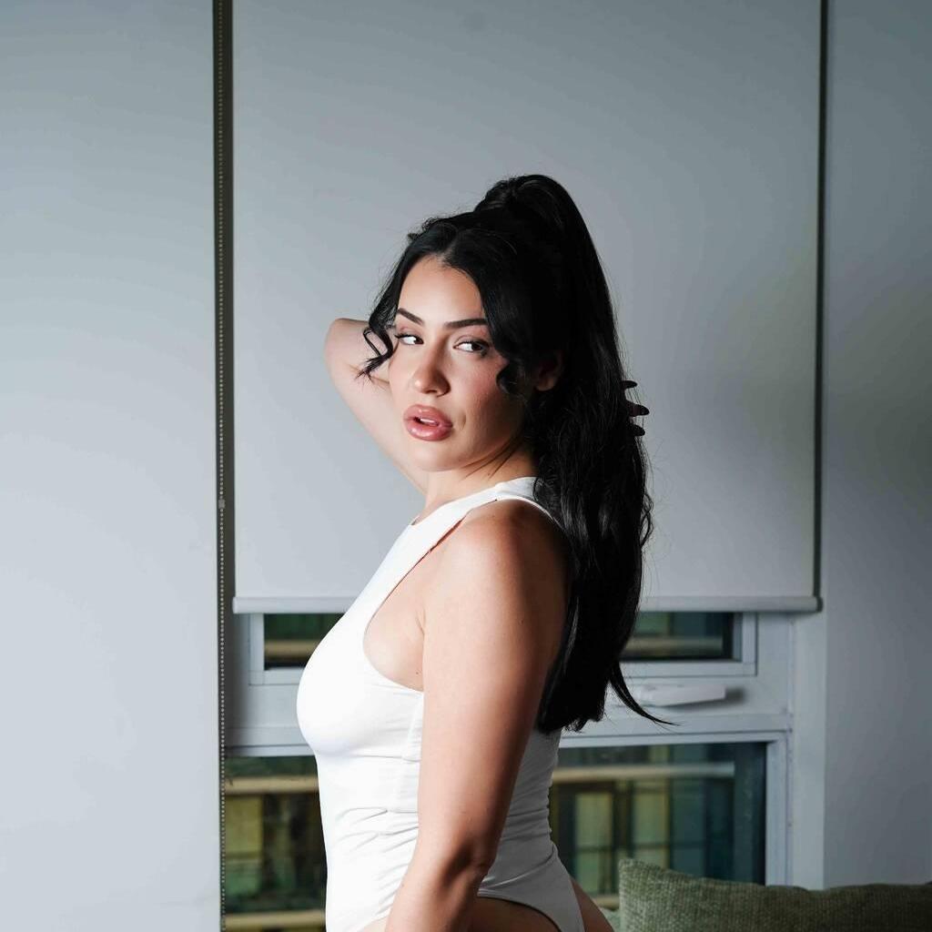 
                        Cherry Bliss
                     is Female Escorts. | Toronto | Ontario | Canada | canadapleasure.com 