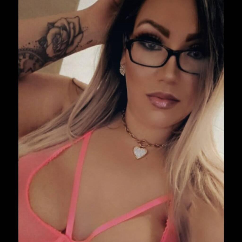 
                        Aɴɴα
                     is Female Escorts. | Calgary | Alberta | Canada | canadapleasure.com 