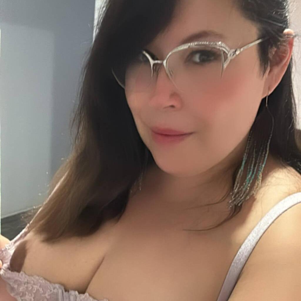 
                        Harem
                     is Female Escorts. | Edmonton | Alberta | Canada | canadapleasure.com 