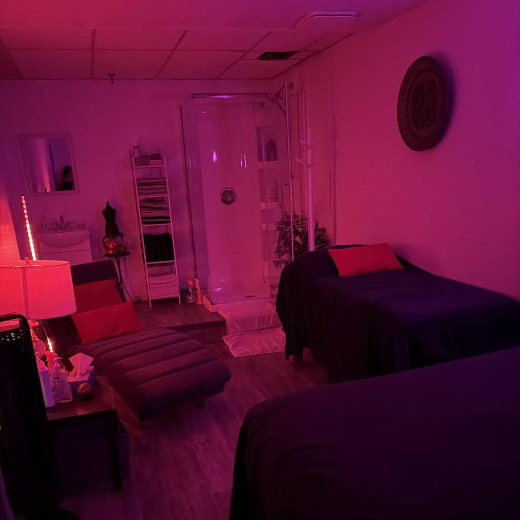 
                        Harem
                     is Female Escorts. | Edmonton | Alberta | Canada | canadapleasure.com 