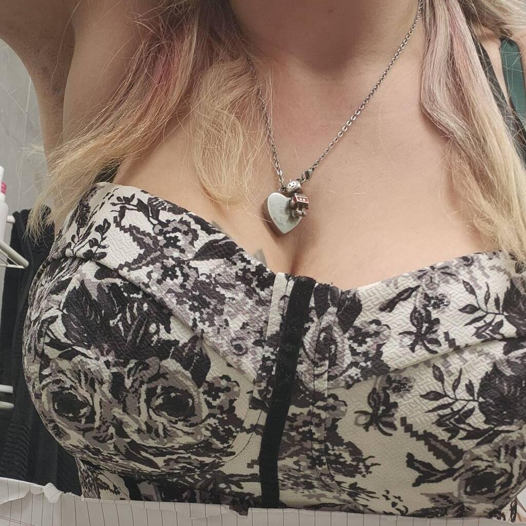 
                        Amanda
                     is Female Escorts. | Kitchener | Ontario | Canada | canadapleasure.com 