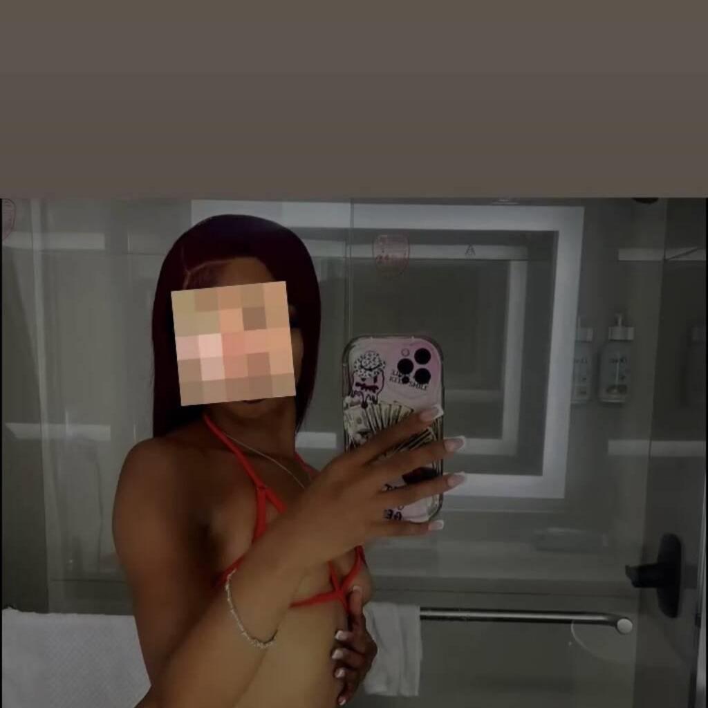 
                        Demi
                     is Female Escorts. | Abbotsford | British Columbia | Canada | canadapleasure.com 