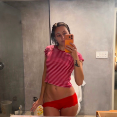 Chloe is Female Escorts. | Welland | Ontario | Canada | canadapleasure.com 