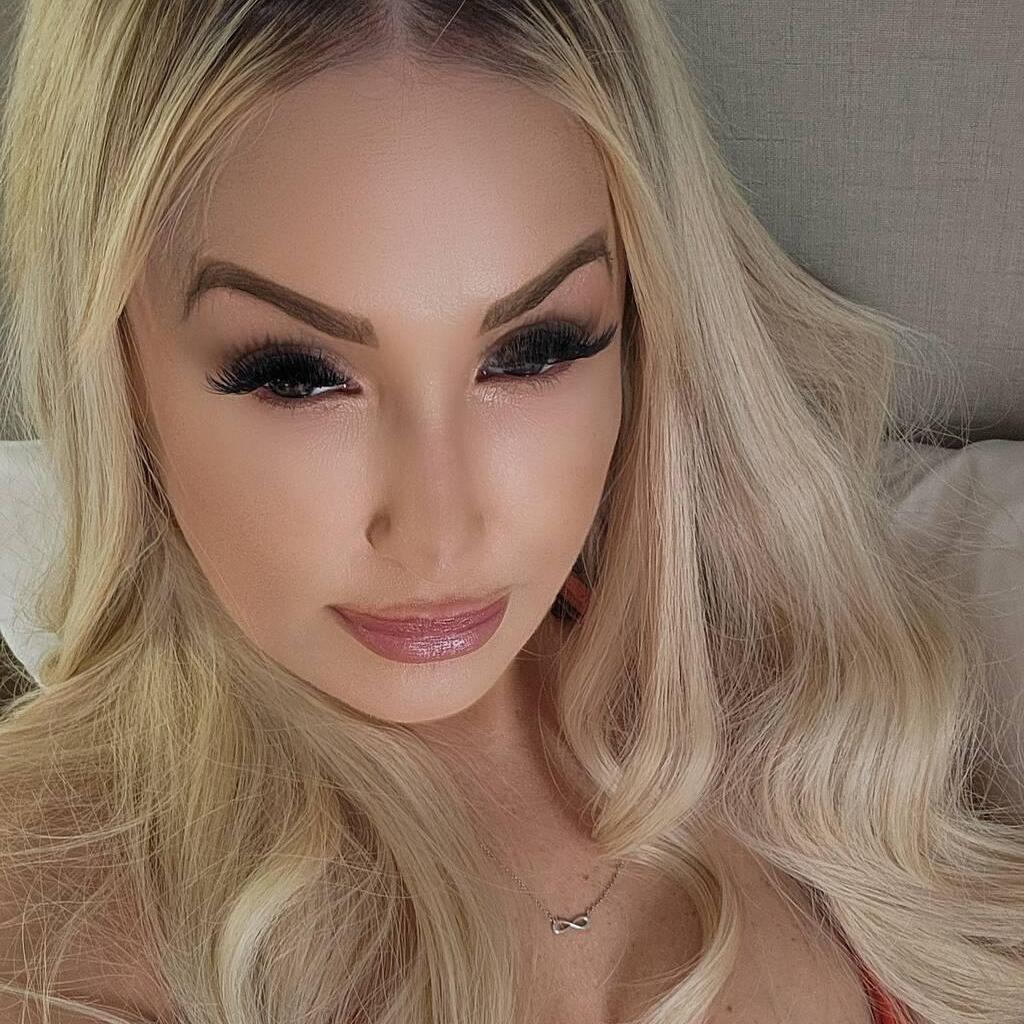 
                        Kelly Perfection
                     is Female Escorts. | Toronto | Ontario | Canada | canadapleasure.com 