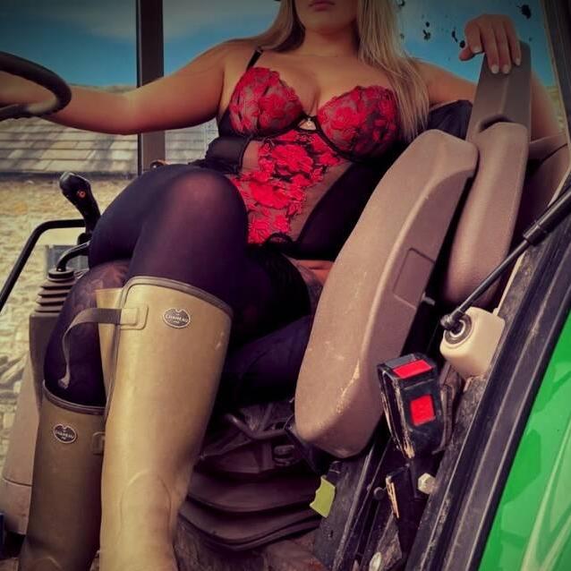 
                        Charlotte Starr
                     is Female Escorts. | Red Deer | Alberta | Canada | canadapleasure.com 