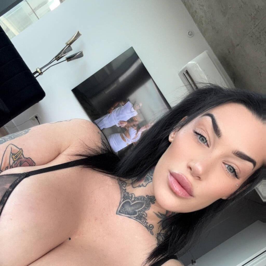 
                        Annieta
                     is Female Escorts. | Quebec City | Quebec | Canada | canadapleasure.com 