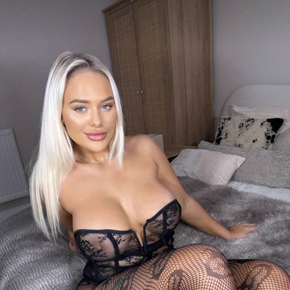 
                        Simone the Party Slut
                     is Female Escorts. | Edmonton | Alberta | Canada | canadapleasure.com 