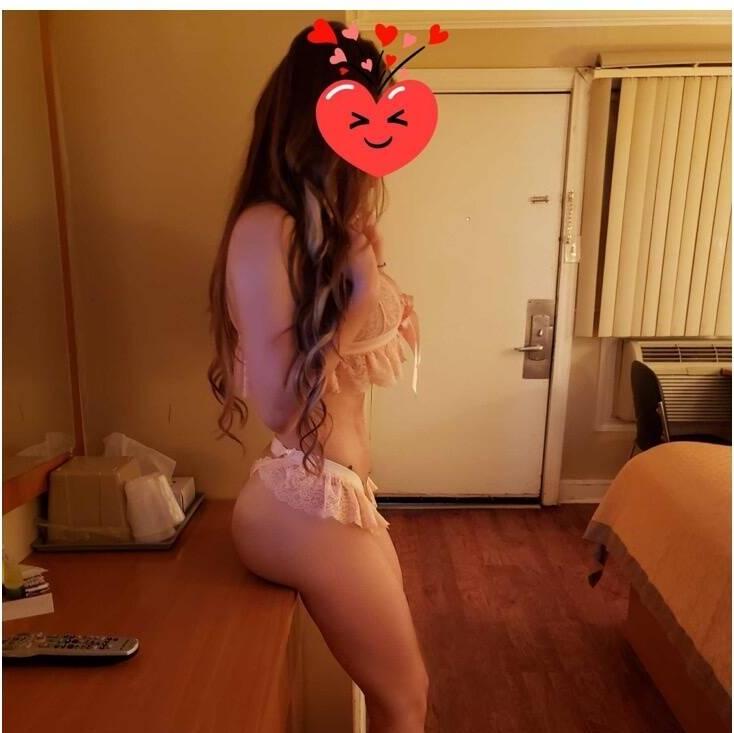 
                        Alexa
                     is Female Escorts. | Guelph | Ontario | Canada | canadapleasure.com 