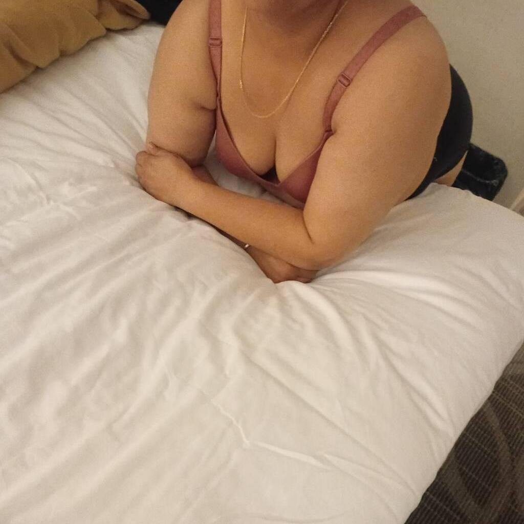 
                        Preet
                     is Female Escorts. | Kitchener | Ontario | Canada | canadapleasure.com 