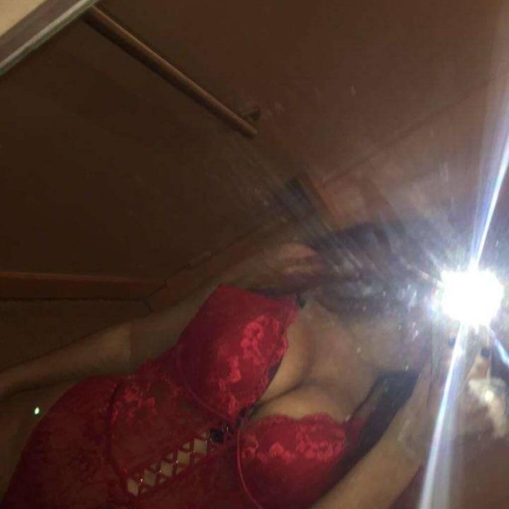 
                        Sarah
                     is Female Escorts. | Edmonton | Alberta | Canada | canadapleasure.com 