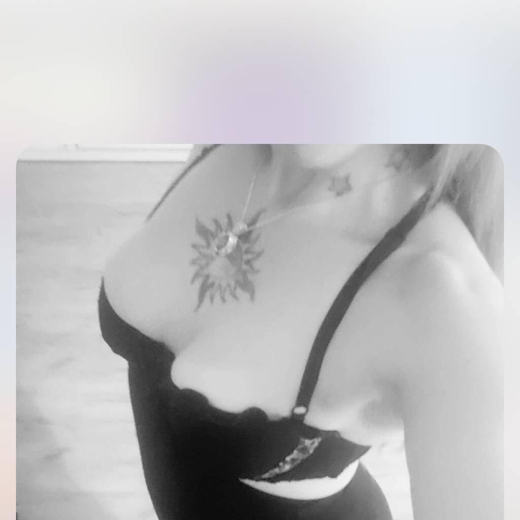 
                        Star
                     is Female Escorts. | Vancouver | British Columbia | Canada | canadapleasure.com 