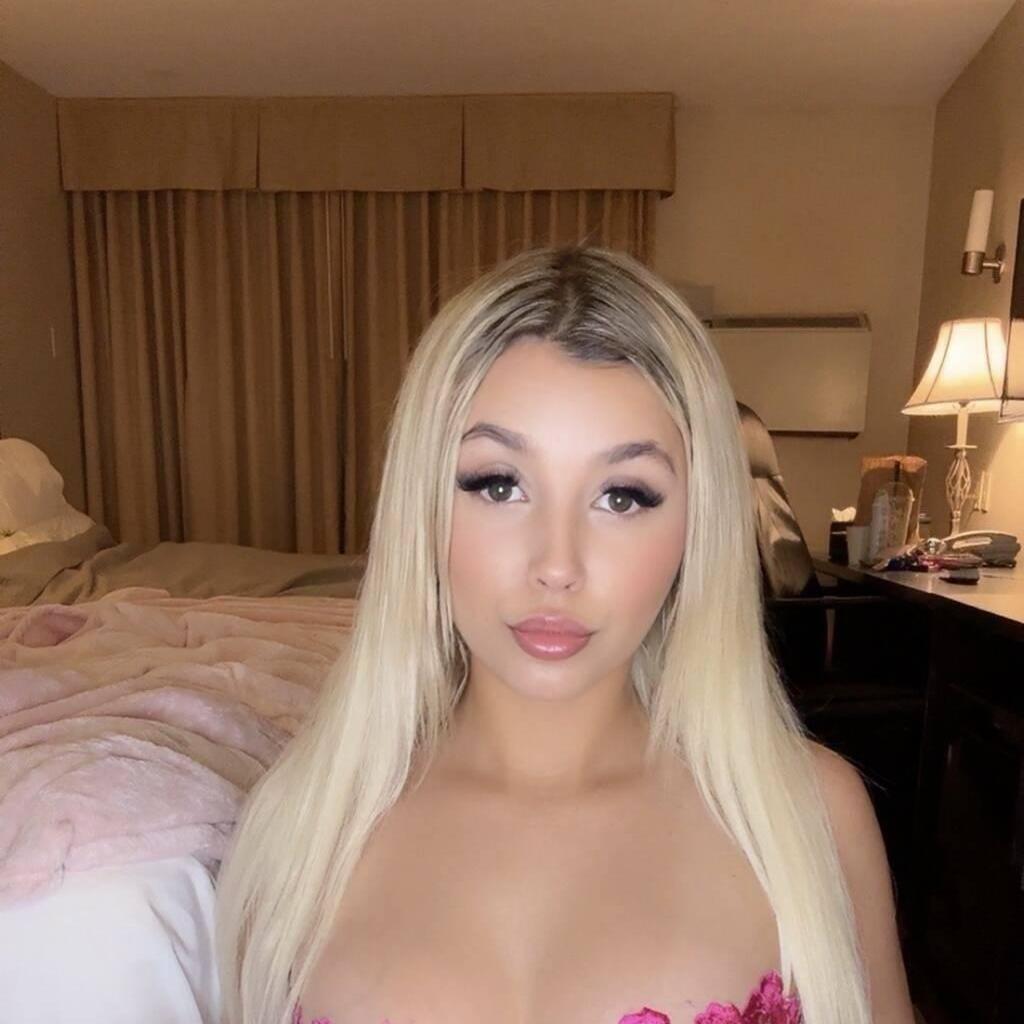 
                        Bonnie
                     is Female Escorts. | Kitchener | Ontario | Canada | canadapleasure.com 