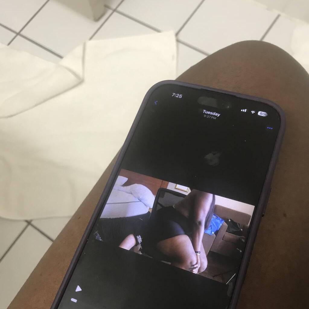 
                        Rosey royale
                     is Female Escorts. | Kelowna | British Columbia | Canada | canadapleasure.com 