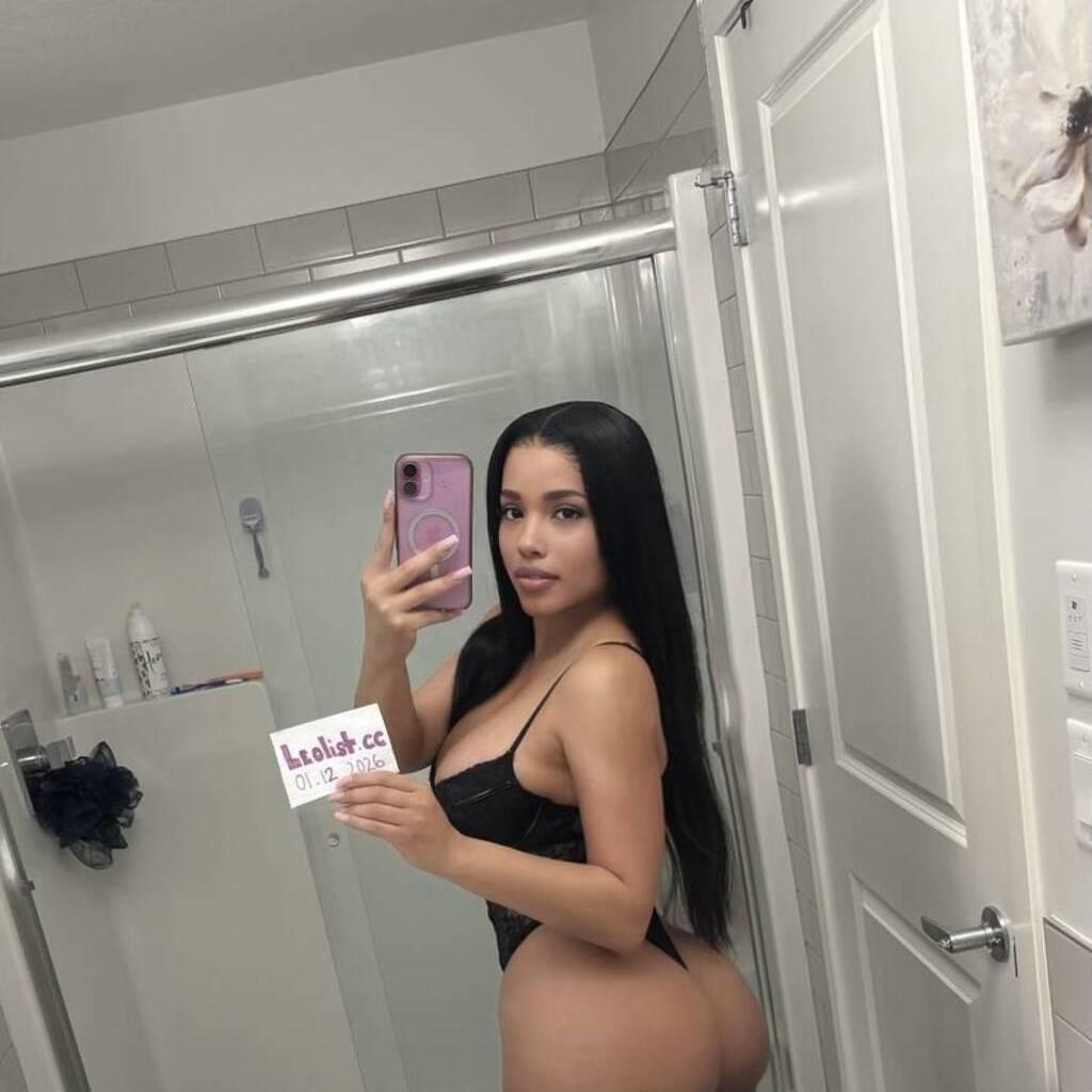 
                        Jasmine
                     is Female Escorts. | Quebec City | Quebec | Canada | canadapleasure.com 