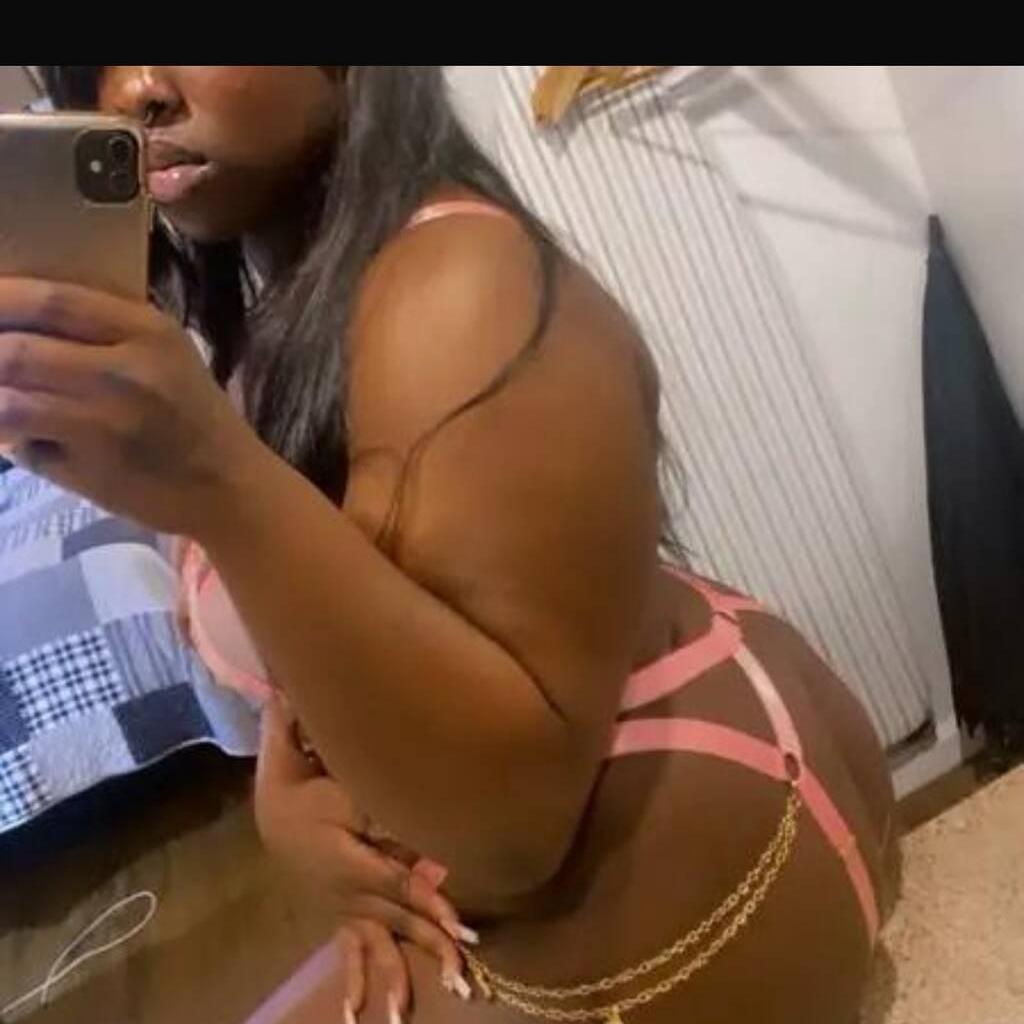 
                        Malia
                     is Female Escorts. | Quebec City | Quebec | Canada | canadapleasure.com 