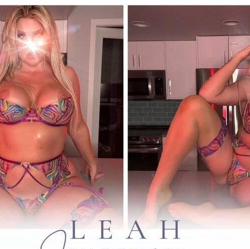 
                        Friends w/ Emily Rushton!
                     is Female Escorts. | Yukon | Yukon | Canada | canadapleasure.com 