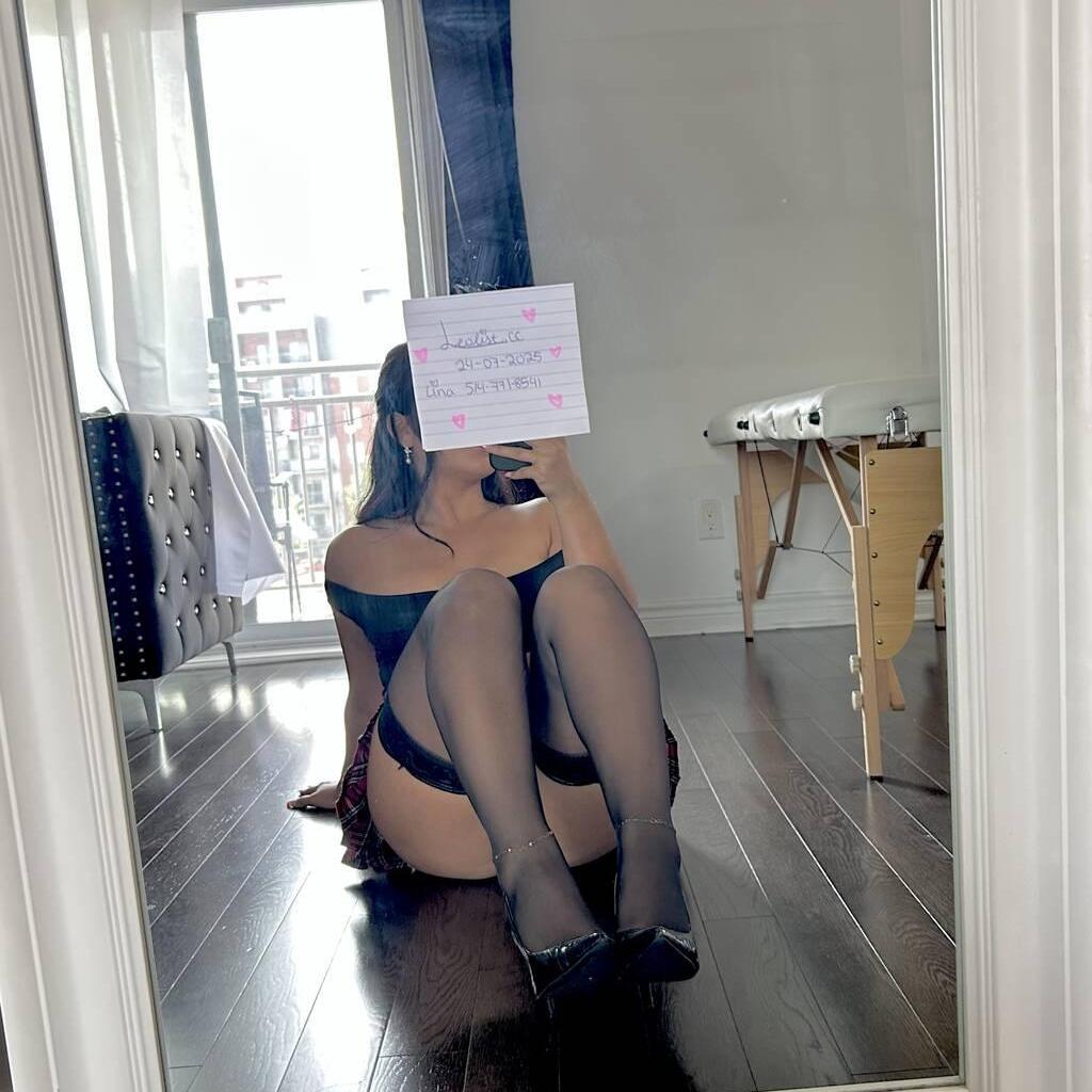 
                        L ii n a
                     is Female Escorts. | Quebec City | Quebec | Canada | canadapleasure.com 