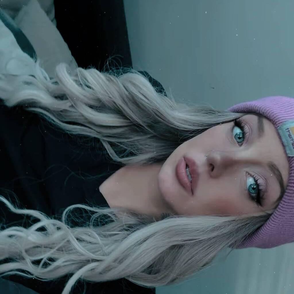 
                        Dixie Blue
                     is Female Escorts. | Barrie | Ontario | Canada | canadapleasure.com 