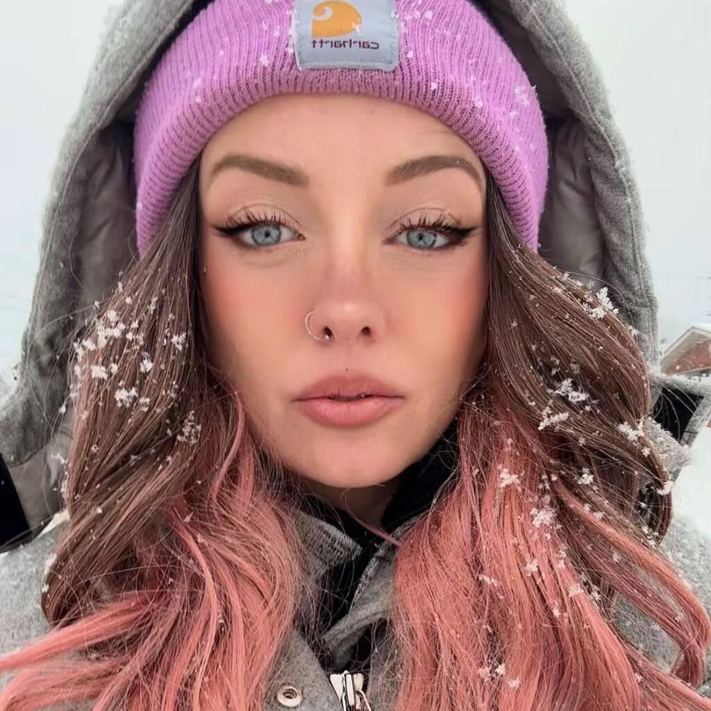 
                        Dixie Blue
                     is Female Escorts. | Barrie | Ontario | Canada | canadapleasure.com 