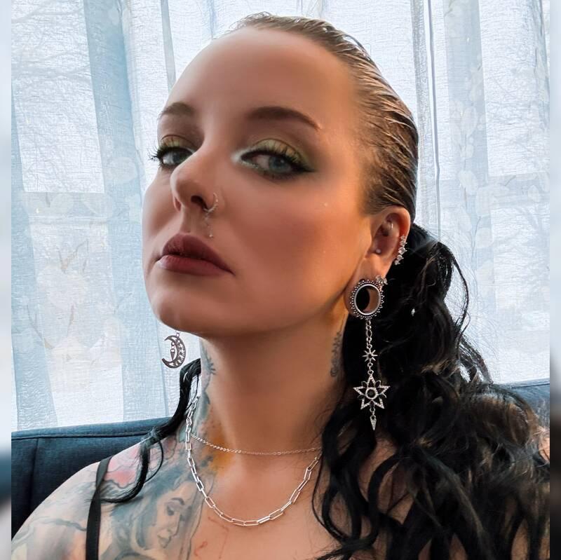 
                        Dixie Blue
                     is Female Escorts. | Barrie | Ontario | Canada | canadapleasure.com 