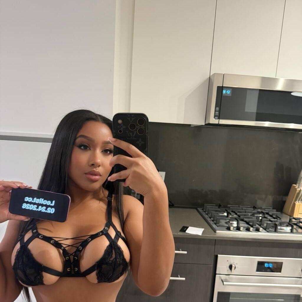 
                        Saralena
                     is Female Escorts. | Barrie | Ontario | Canada | canadapleasure.com 